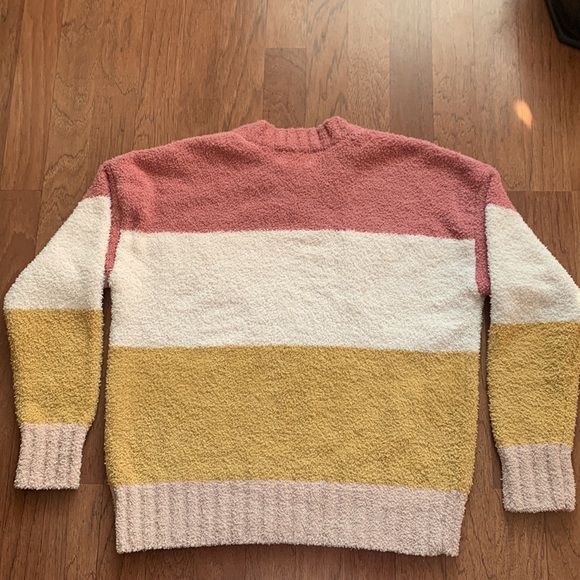 NWT Women's Fuzzy Color Block Long Sleeves Pullover Sweater - Picture 6 of 8